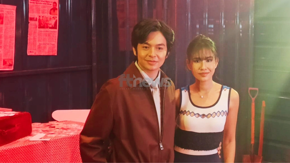 Pasangan suami istri Angga Yunanda dan Shenina Cinnamon ditemui usai press screening film Dopamin di Jakarta Selatan pada Rabu (29/10/2025). [FTNews.co.id/Selvianus Kopong Basar]
